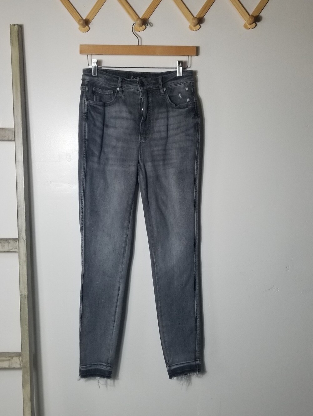 JUDY BLUE WOMEN'S WASHED BLACK SKINNY FIT JEANS SIZE 7/28